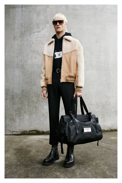Look 11
